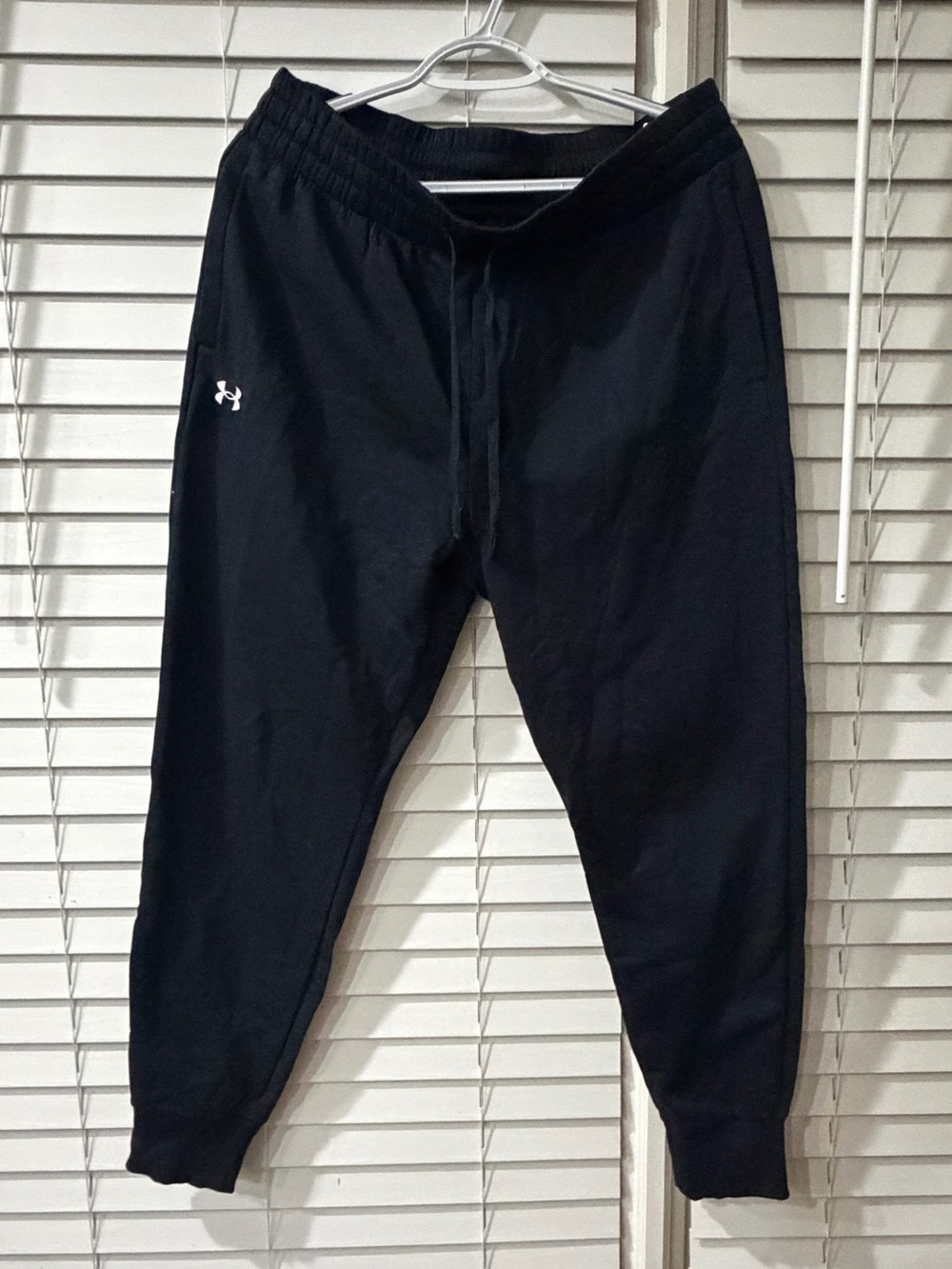 Under Armour Men's Black Athletic Jogger Pants Size Large 🖤🖤